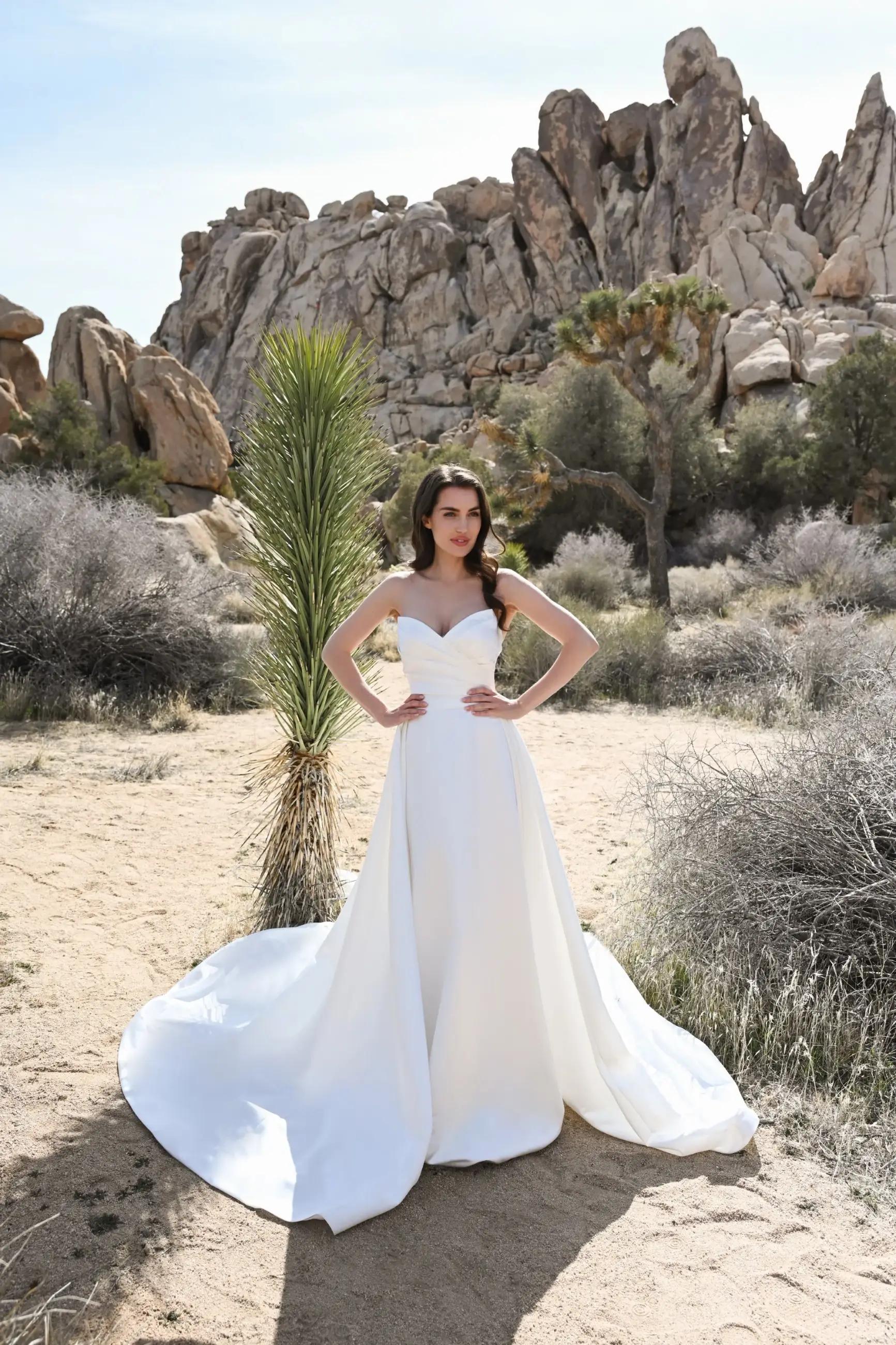 Finding the Perfect Strapless Wedding Dress for Your Bridal Style Image