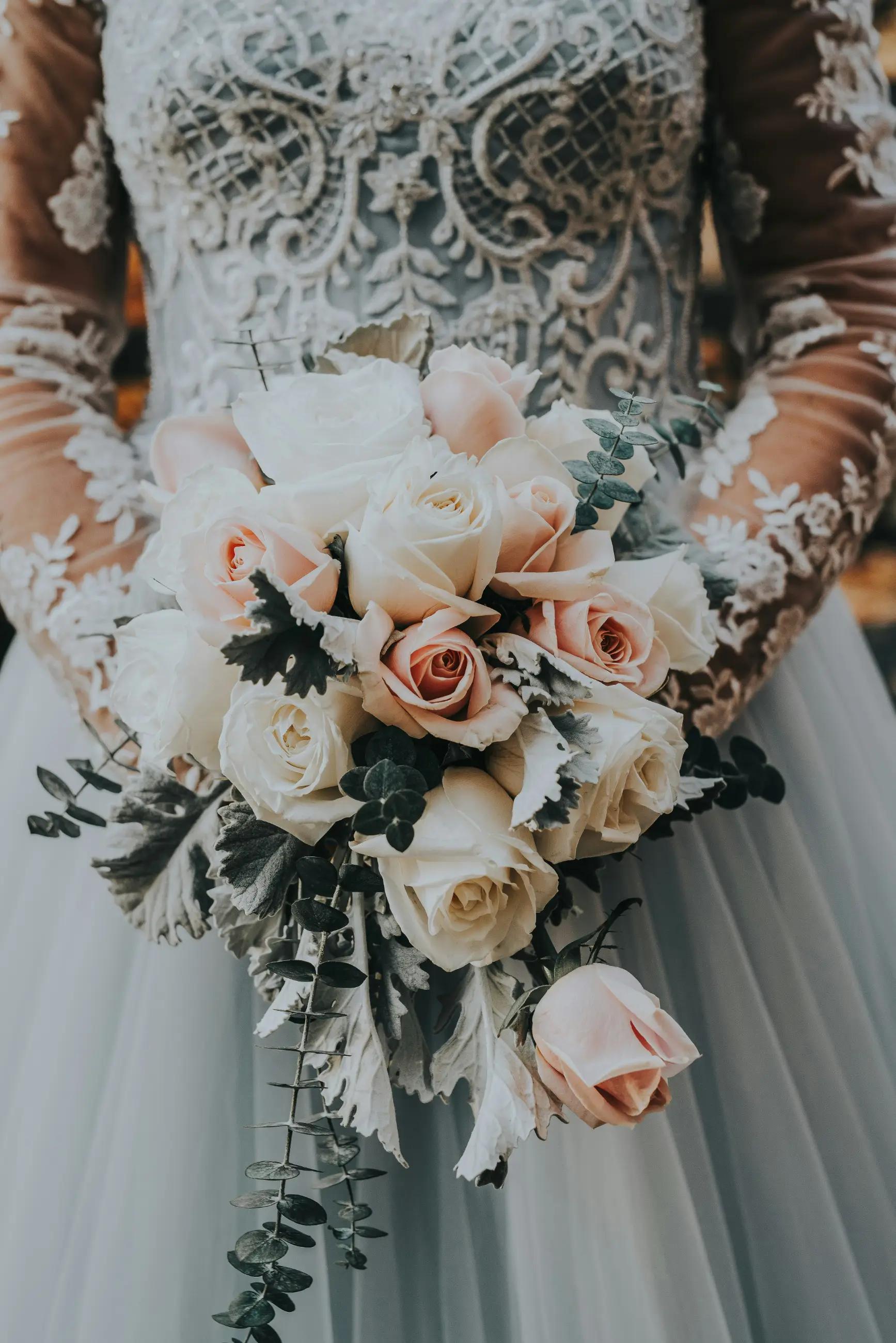 Bridal Bouquet Trends: Statement Blooms for Every Season Image